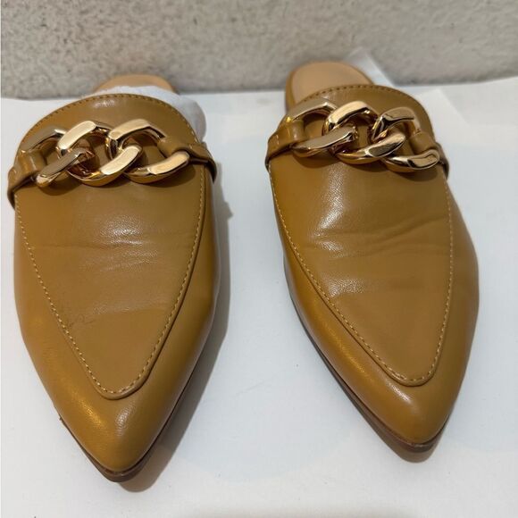 Easy smile Womens size 7.5  mules with chain - Picture 6 of 9